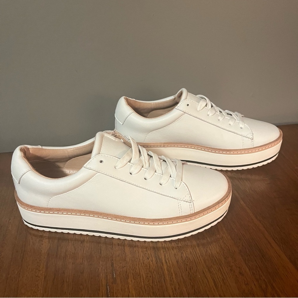 Chelsea & Violet Penny Leather Platform Lace-Up Sneakers size 7.5 women’s.